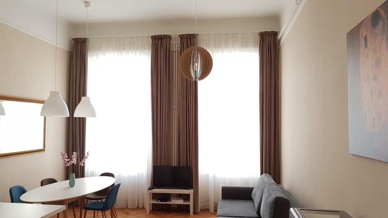 Cbs Apartments Budapest Eksteriør billede